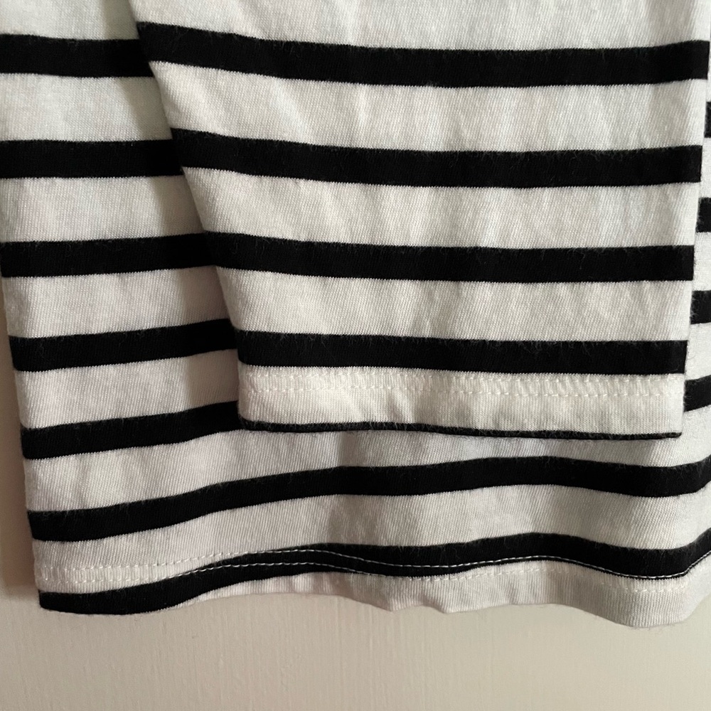 Crown & Ivy Black and White Striped Puff Shoulder Long Sleeve Turtleneck… - Picture 6 of 12